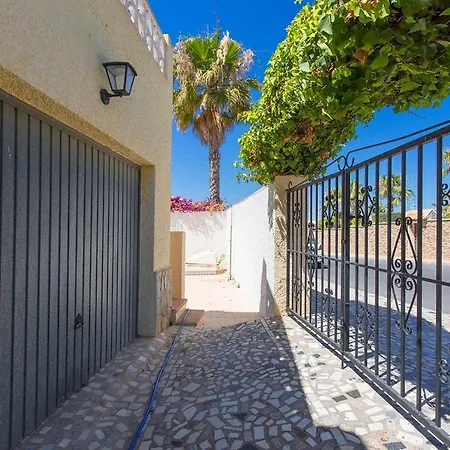 Villa Ch Ginebra *
