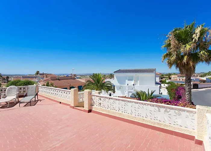 Вилла Ch Ginebra